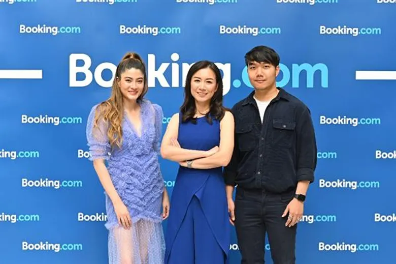 Booking.com เปิดตัว “Bangkok Booking Bus” รถบัสพักได้หนึ่งเดียวในโลกที่ได้รับแรงบันดาลใจมาจากความเป็นไทย มอบประสบการณ์ใหม่ นอนค้างคืนเมืองกรุงฯ ริมแม่น้ำเจ้าพระยา