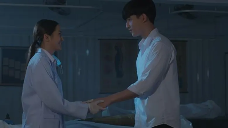 ความเนิร์ดเตะตาสาววาย “โอห์ม” สวมบทบาทหมอหล่อทำกระแสโซเชียลกระหึ่ม!!