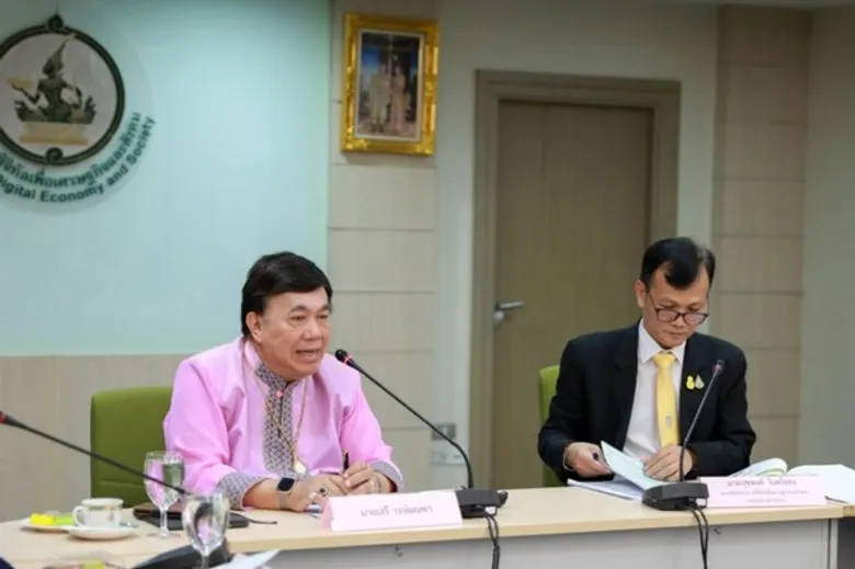 รองปลัดกระทรวงดิจิทัลฯ ให้การต้อนรับและชี้แจงข้อมูลด้านดิจิทัลฯ ต่อคณะกรรมปฏิรูปสื่อฯ