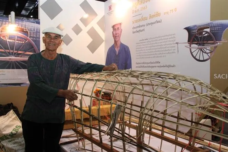ศ.ศ.ป. ปลื้มสุดยอดฝีมือผู้อนุรักษ์หัตถกรรมที่ใกล้สูญ ปี 2563 คนชื่นชมผลงานที่หาชมยากใน “งานอัตลักษณ์แห่งสยาม”
