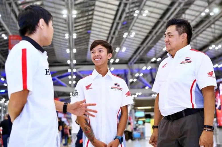 “ก๊องส์-ธัชกร” บินเก็บตัวแดนกระทิงดุ ฝึกเข้มก่อนลุยศึกชิงแชมป์เยาวชน 2 รายการใหญ่ระดับโลก