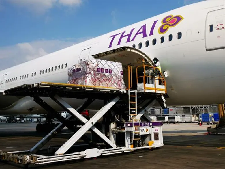 การบินไทย ร่วมกับ โตโยต้า ทูโช และเวิลด์วายด์ โลจิสติกส์ ขนส่งอุปกรณ์ทางการแพทย์ช่วยเหลือประเทศจีน