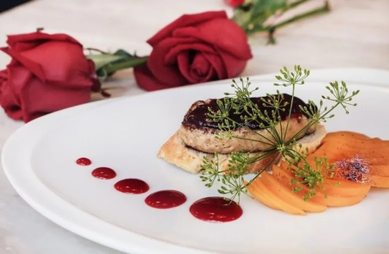 “Melt Me Valentine” วาเลนไทน์ดินเนอร์ ณ โรงแรมเมอเวนพิค สุขุมวิท15 กรุงเทพฯ