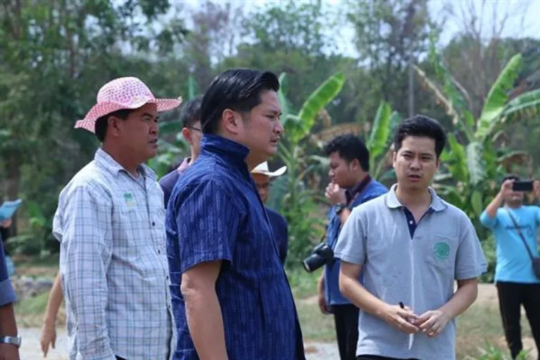 เลขาธิการ สศก. นำทีมคณะ ลงพื้นที่ประเมินความพร้อม บ.พรีเมียม บีฟ หลังกองทุน FTA อนุมัติ 161.79 ล้านบาท เดินหน้าโครงการพัฒนาศักยภาพโคเนื้อ