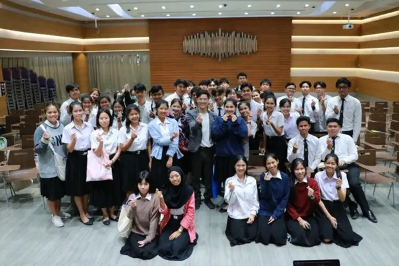 นักศึกษาคณะบริหารธุรกิจและคณะเทคโนโลยีอุตสาหกรรม สถ...