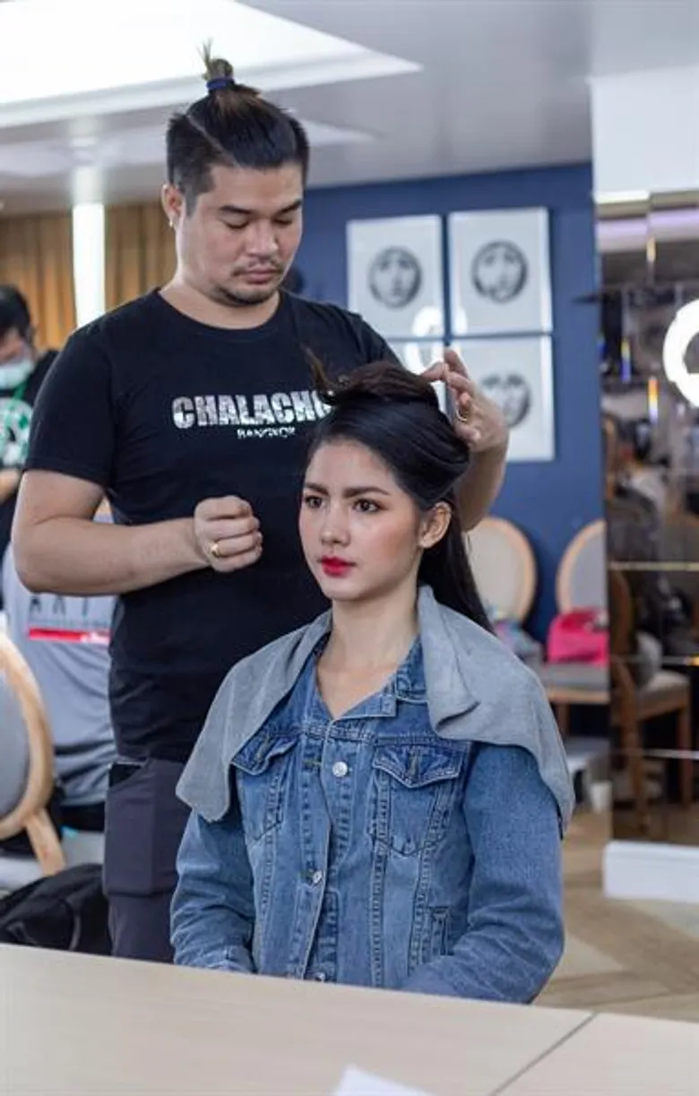 ส่องเบื้องหลังแฟชั่นเซตสุดเริ่ด! 20 สาวมั่น “ไทยซูเปอร์โมเดลคอนเทสต์ 2020” VS 12 หนุ่ม “สมาร์ทบอย 2020”