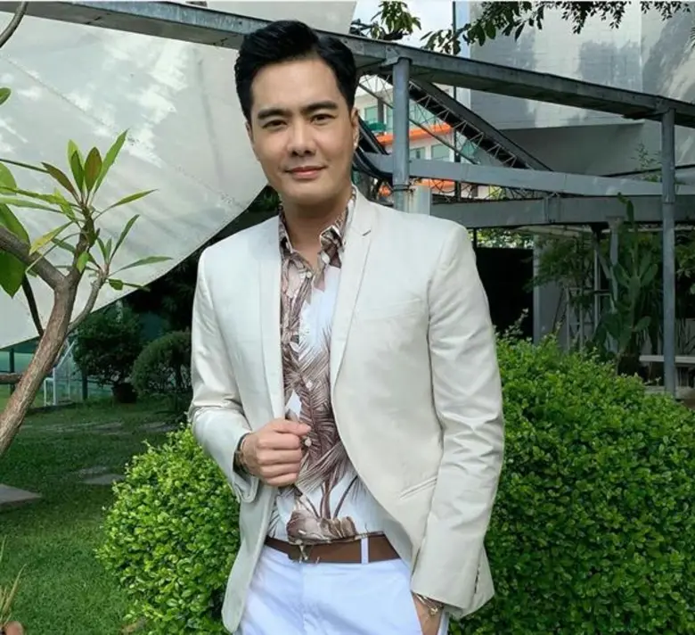 นักแสดงหนุ่มสายสุขภาพ เคลลี่ ธนะพัฒน์ และ...