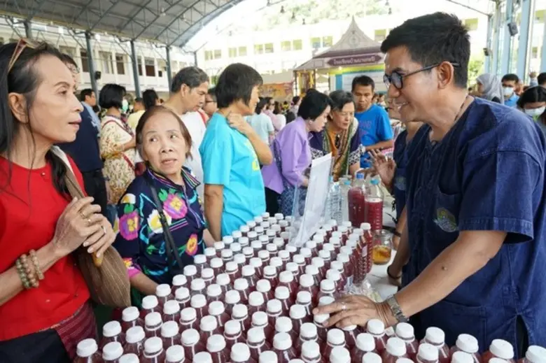 ผู้ช่วยศาสตราจารย์วุฒิศักดิ์ ลาภเจริญทรัพ...