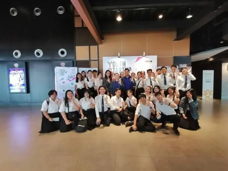 นักศึกษาคณะโลจิสติกส์และซัพพลายเชน มหาวิทยาลัยศรีปท...