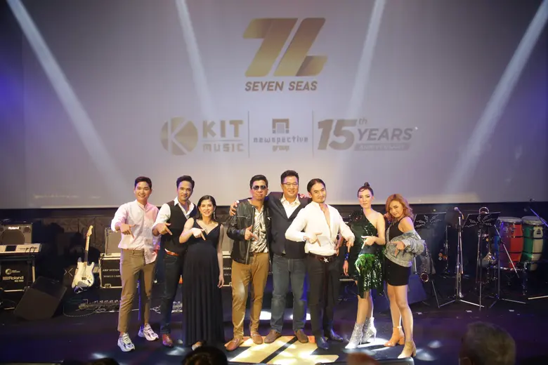 “นิวสเปคทีฟ” ฉลองครบรอบ 15 ปี เปิดค่ายเพลงน้องใหม่ “KIT MUSIC” ส่ง 7 ศิลปินคุณภาพ กับ 7 บทเพลงหลากอารมณ์ ประเดิมโปรเจคแรกในนาม “7Z (SEVEN SEAS)” พร้อมเสิร์ฟความสุข ความบันเทิงให้แฟนเพลงได้ตกหลุมรักพร้อมกันแล้ววันนี้