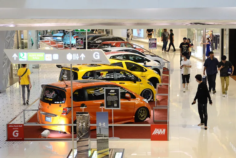 “IAM BANGKOK 2020” ยกขบวนรถแต่งแน่น ฟิวเจอร์พาร์ค และสเปลล์