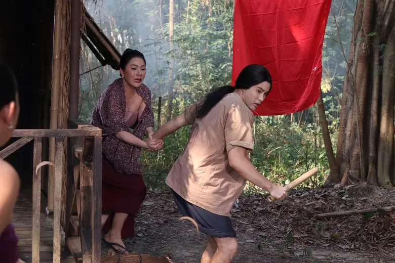 เปิดฉากแรกในละคร “ปอบผีเจ้า” ทางสถานีโทรทัศน์ช่อง 8...
