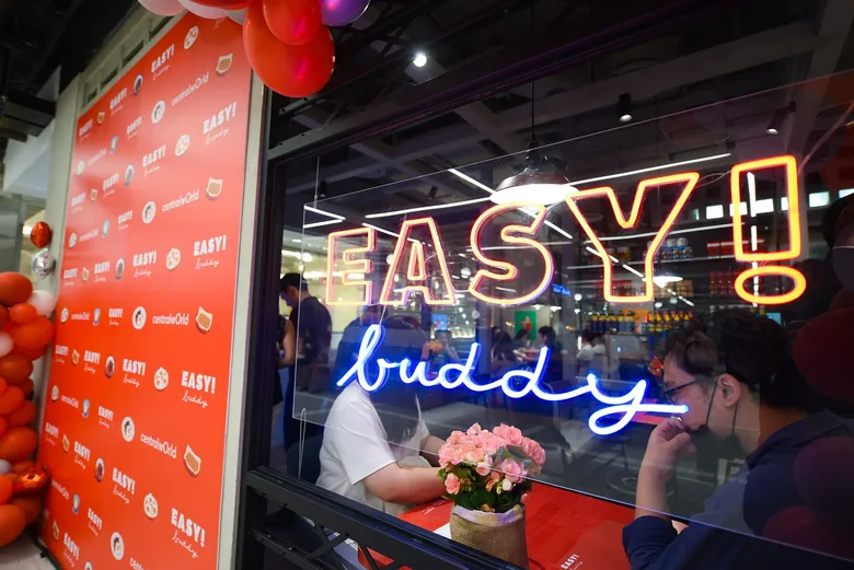 เปิดแล้ว…ร้านกะเพราธรรมดาที่ไม่ธรรมดา EASY! BUDDY ร้านกะเพราสูตรเด็ดกับร้านไอเดียเก๋ ที่เซ็นทรัลเวิลด์