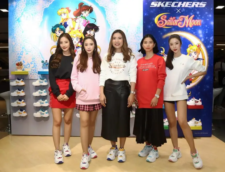 จากซ้าย , พิกเล็ท-นางสาวชาราฎา อิมราพร, แ...