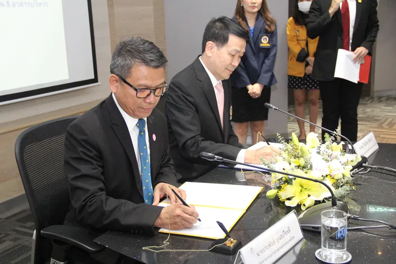 กยท. จับมือ ร.พ.รามาธิบดี ลงนาม MOU ด้านงานวิจัยพัฒนา ดึงผลิตภัณฑ์ยางพาราสู่แบบจำลองการเรียนการสอนในวงการแพทย์