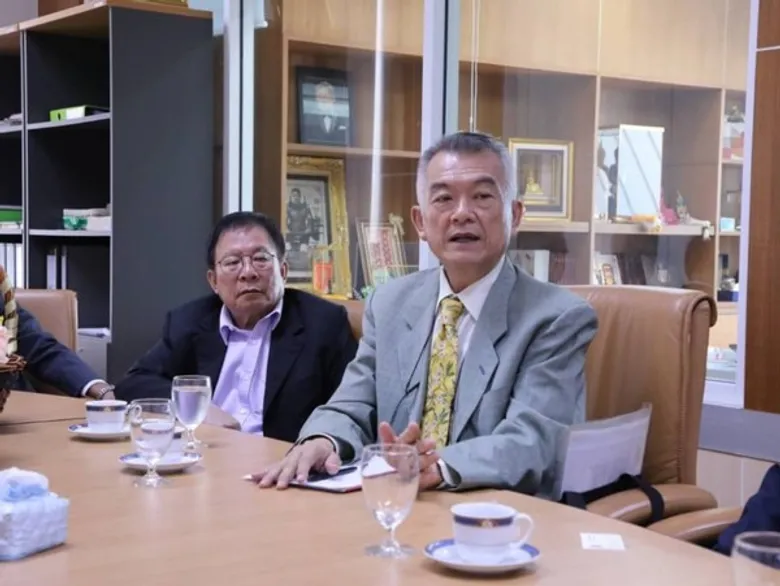 อิทธิพล คุณปลื้ม ร่วมหารือเอกชนสนับสนุน โครงการสืบสานวัฒนธรรมชาวพุทธเถรวาทจักม่า จัดสร้างพระพุทธรูป ณ ประเทศอินเดีย