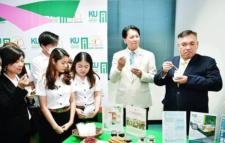 อ.ส.ค.รับมือภาวะเศรษฐกิจทรุด เร่งศึกษาธุรกิจนมบน “แพลตฟอร์ม” รองรับการเติบโตอย่างยั่งยืน