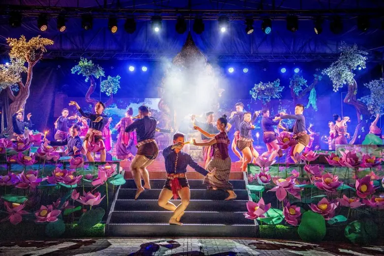 ยิ่งใหญ่ ตระการตา เปิดงานแสง สี เสียง สื่อผสม 4D สะท้อน ความเชื่อศรัทธา ตำนานพระเวสสันดร