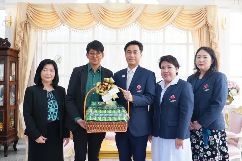 แบรนด์ซันโทรี่ มอบแบรนด์ซุปไก่สกัด 5,040 ขวด ให้บุคลากรทางการแพทย์โรงพยาบาลจุฬาลงกรณ์ เพื่อเป็นกำลังใจต้านภัยโควิด-19