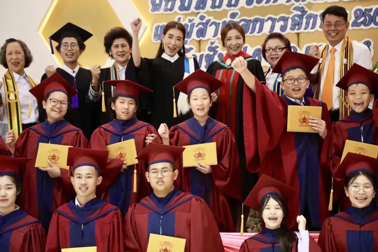 'สาธิตกรุงเทพธนฯ’ ปลื้ม นร. จบ ม.6 รุ่นแรก มั่นใจก้าวสู่ระดับสูงขึ้นต่อได้อย่างมีคุณภาพ