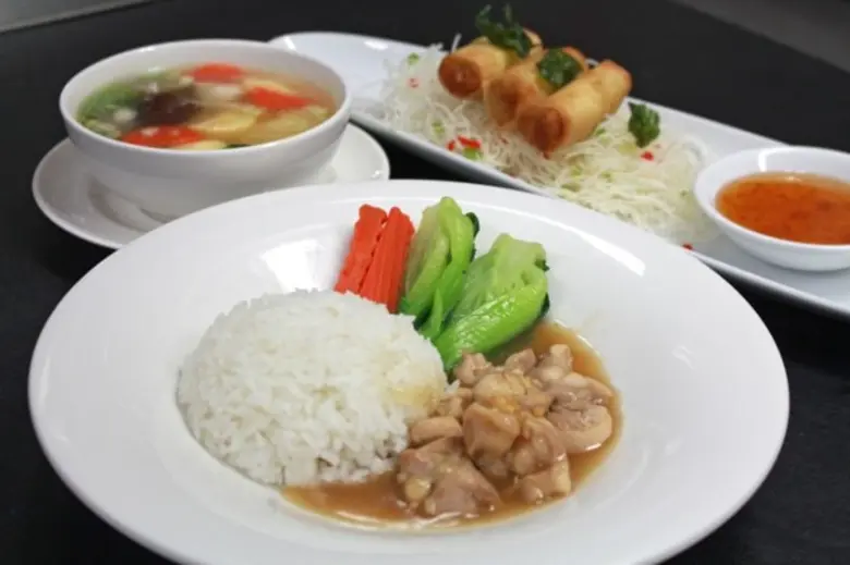 โรงแรมดุสิตปริ๊นเซส เชียงใหม่ชวนคุณมาอิ่ม...