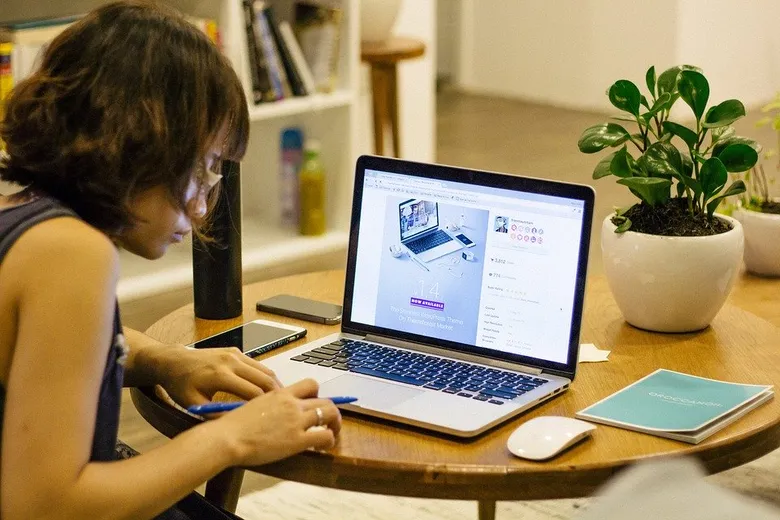 8 วิธีจัดบ้านง่ายๆ ช่วง Work From Home ให้ดูชิว สบาย ทำงานได้ไม่เครียด