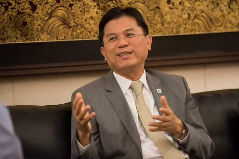 นายปรีดี ดาวฉาย ประธานสมาคมธนาคารไทย เปิด...