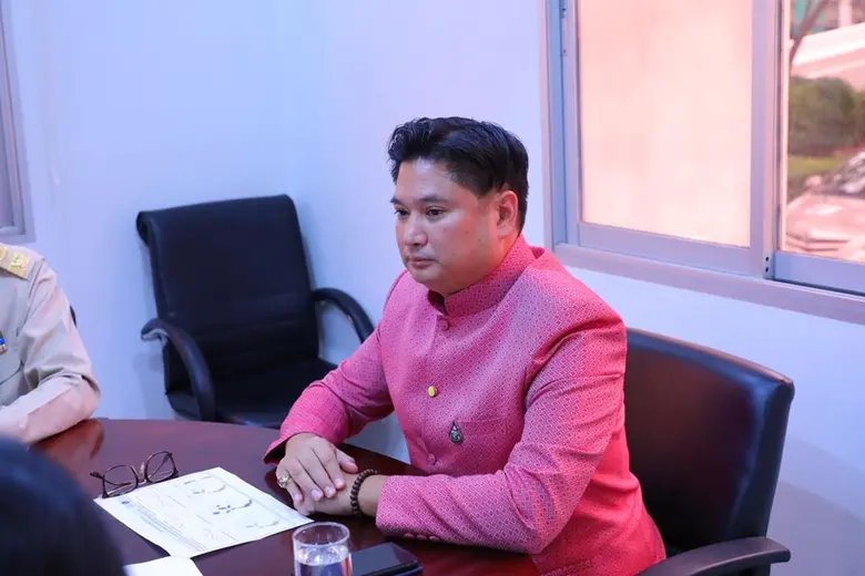นายระพีภัทร์ จันทรศรีวงศ์ เลขาธิการสำนักง...