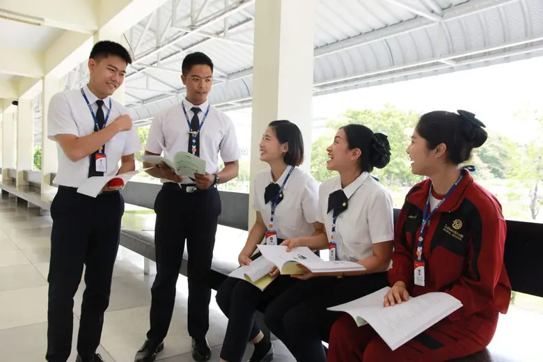 บริษัท ไปรษณีย์ไทย จำกัด (ปณท) ประกาศชะลอ...