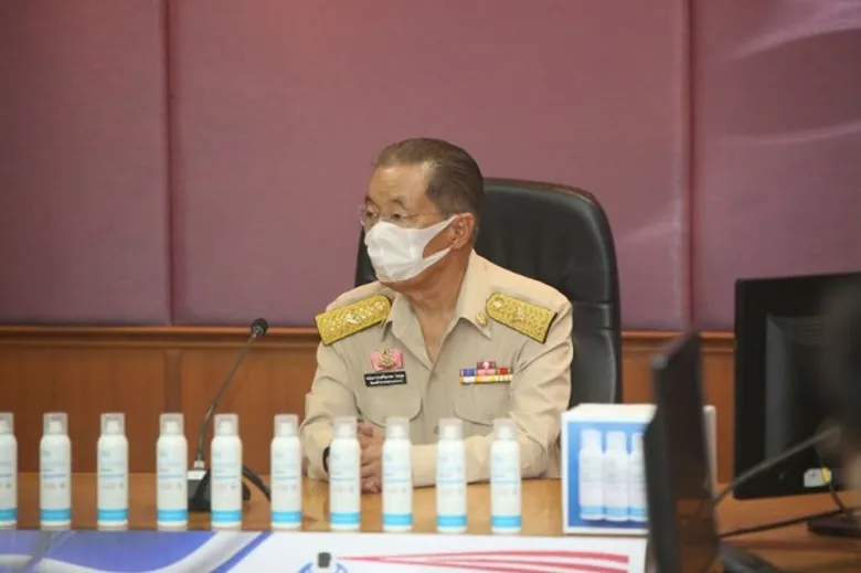 ก.แรงงาน รับมอบแอลกอฮอล์สเปรย์ ร่วมใจต้านโควิด-19