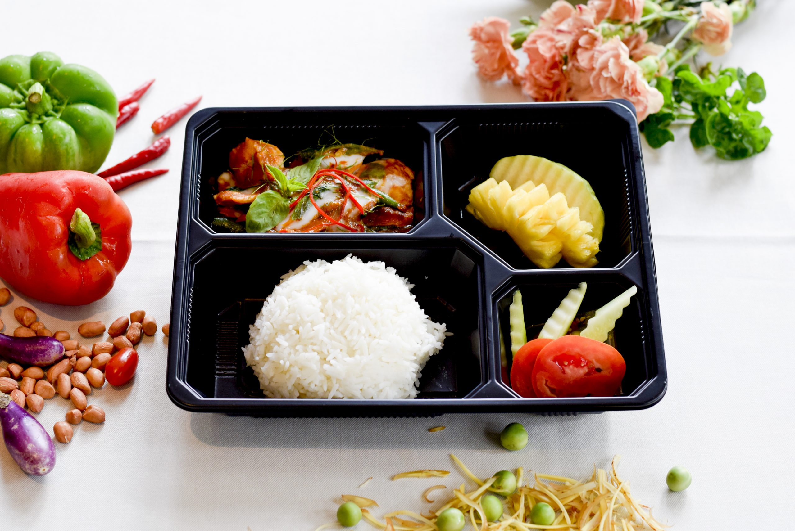 ดุสิตธานี เปิดตัวบริการใหม่ “ฟู้ด ฟอร์ ฮีโร่” (Food for Heroes) รับเตรียมอาหารและส่งมอบให้กับทีมงานที่ร่วมต่อสู้โควิด 19