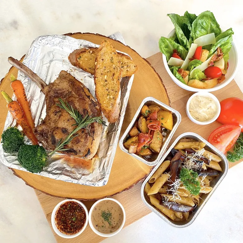 PINK TENDER เพิ่มบริการเสิร์ฟความอร่อยทั้งแบบ นำกลับ-ไดรฟ์ทรู พร้อมส่งฟรีในย่านบางนา-ศรีนครินทร์