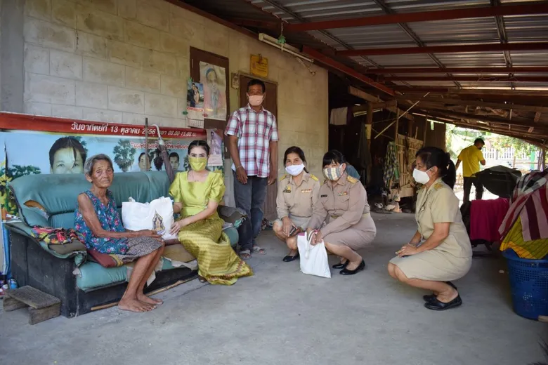 ชุมชนคุณธรรมฯ พลัง บวร เร่งช่วยเหลือผู้ได้รับผลกระทบ COVID-19