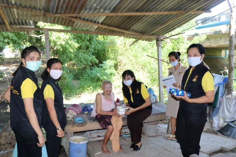 ชุมชนคุณธรรมฯ พลัง บวร เร่งช่วยเหลือผู้ได้รับผลกระทบ COVID-19