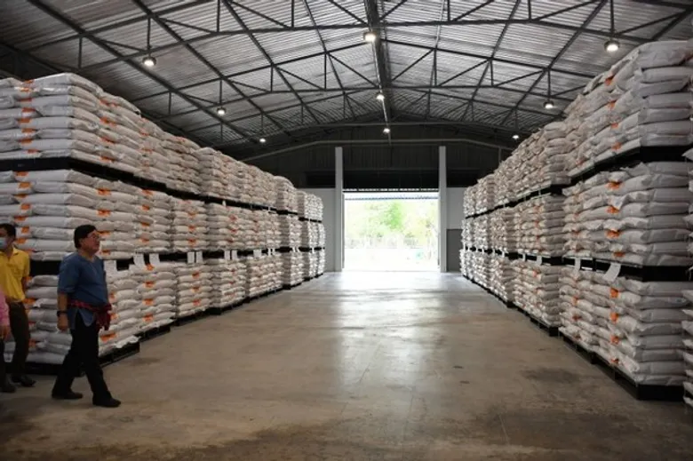"ประภัตร" ลงพื้นที่ตรวจเยี่ยม ศมข.นครนายก