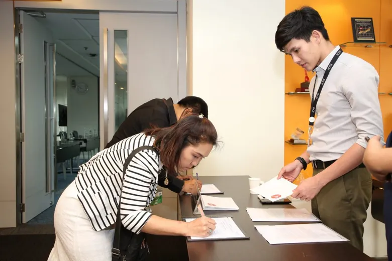 ชวนเช็คลิสต์ 8 ทักษะสำคัญ เตรียมพร้อมสู่การเป็นพีอาร์มือโปร พร้อมแนะนำ PRhythm Podcast แหล่งเรียนรู้แนวใหม่ ลงลึกทุกมิติของงานประชาสัมพันธ์