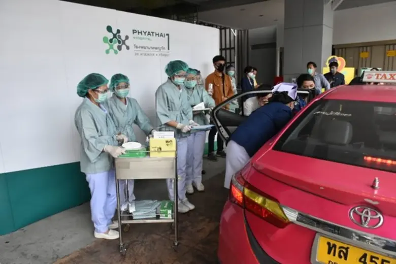 โรงพยาบาลพญาไท 1 DRIVE THRU FLU VACCINATION สะดวก ง่าย ปลอดภัย ไม่ต้องลงจากรถ ในยุค COVID-19 ระบาด