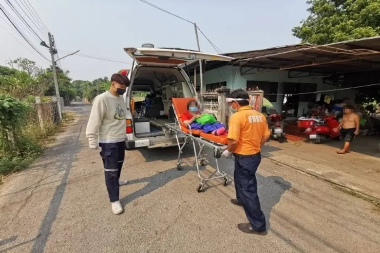 ทีโอที สนับสนุนโครงการเทศบาลใส่ใจ Happy Home Ward ติดตั้งระบบTOT Help Call Center/ มอบโทรศัพท์เคลื่อนที่ 150 เครื่อง ให้เทศบาลนครลำปาง เพื่อดูแลผู้สูงอายุ/บุคคลที่มีภาวะพึ่งพิง