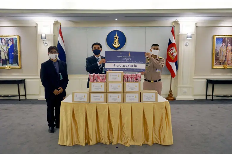สิงห์ เอสเตท เดินหน้าส่งมอบ “ถุงแดง” ให้กับกองทัพเรือ รณรงค์แยกขยะติดเชื้อ ลดความเสี่ยง เลี่ยงเกิดขยะทะเล
