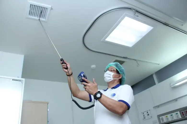 วว.ร่วมทดสอบห้องความดันลบโรงพยาบาลศิริราช  เพื่อรองรับสถานการณ์การแพร่ระบาดของโรคติดเชื้อโคโรน่าไวรัส 2019 (COVID-19) ในประเทศไทย