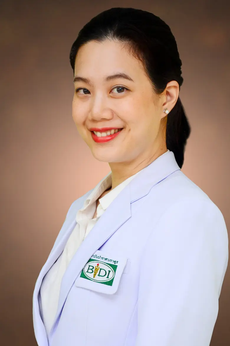 พญ. แพรวพรรณ บุณยรัตพันธุ์ แพทย์ผู้เชี่ยว...
