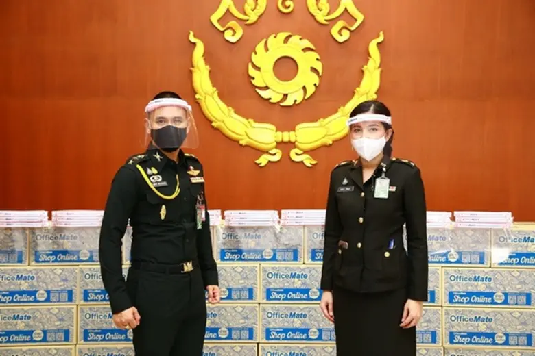 ออฟฟิศเมท #ร่วมส่งกำลังใจถึงแพทย์ทั่วไทยสู้โควิด-19 มอบ Face Shield 5,000 ชิ้น ให้แก่ รพ.ในเครือข่ายกองทัพบก