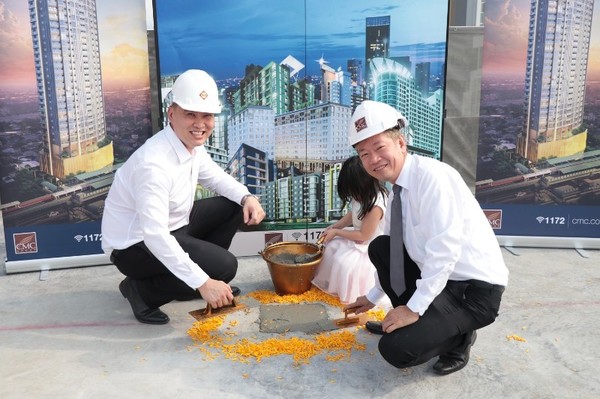 CMC ทำพิธีเทปูนปิดงานโครงสร้างอาคาร เดอะ คิวเว่ ติวานนท์ (The Cuvee Tiwanon)