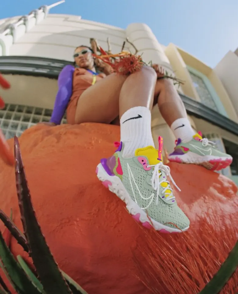 รองเท้าไนกี้ รีแอค วิชั่น (Nike React Vis...