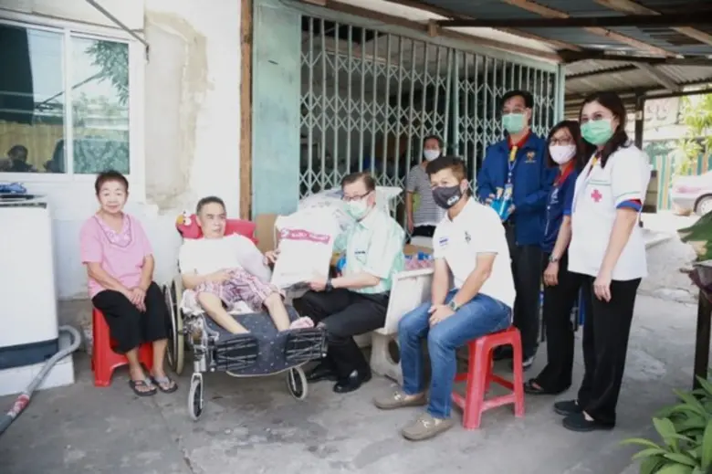 นายสมนึก ธนเดชากุล นายกเทศมนตรีนครนนทบุรี...