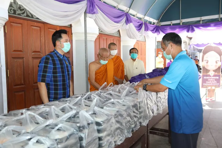 รมว.วธ.เป็นประธาน “นำพลังบวรช่วยเหลือผู้ที่ได้รับผลกระทบในสถานการณ์แพร่ระบาดของโรคติดเชื้อไวรัสโคโรนา ๒๐๑๙ (COVID-19)