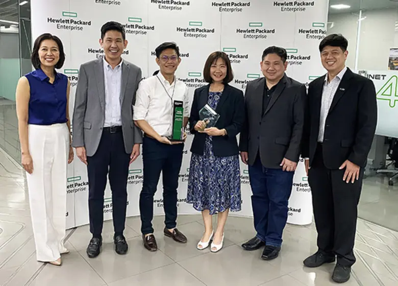 ภาพข่าว: INET รับรางวัล Strategic Award 2019 “Best Service Provider” จาก HPE