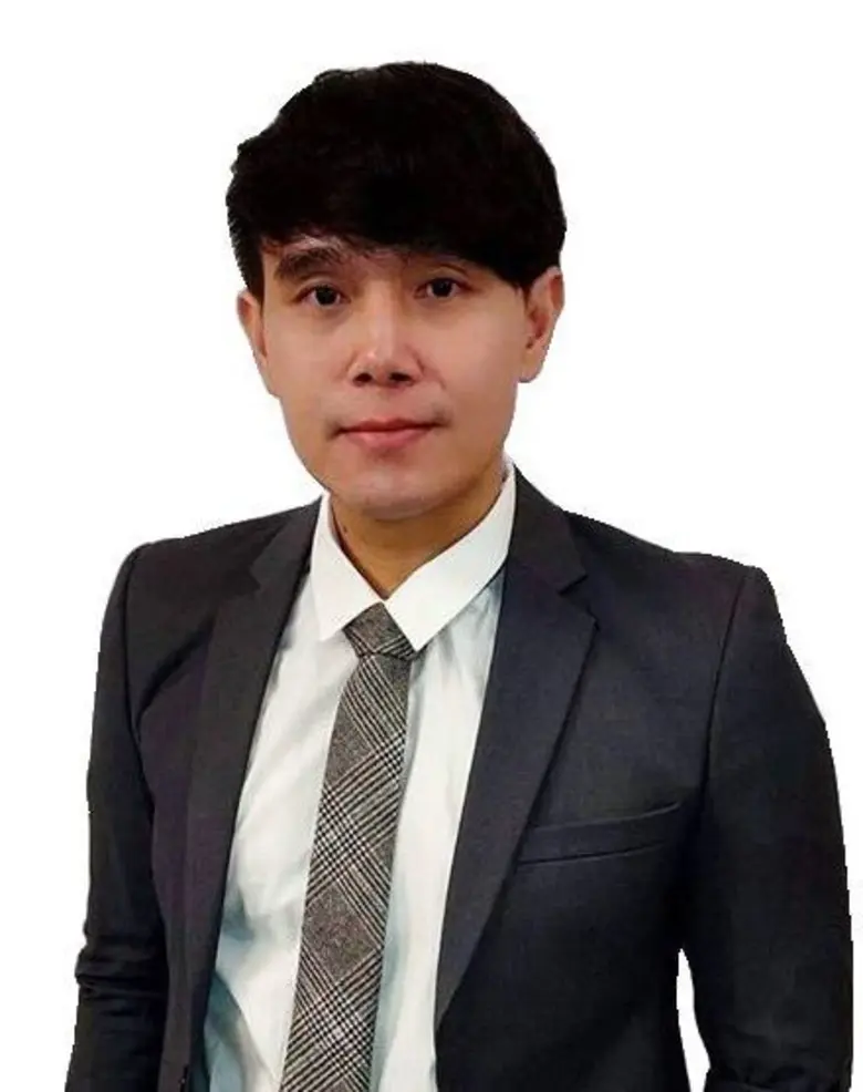 นายธีรเศรษฐ์ พรหมพงษ์ นักกลยุทธ์เศรษฐศาสต...