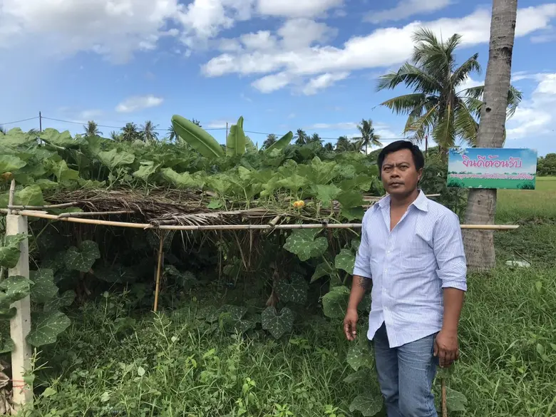 ปราชญ์เกษตรกร จ.ประจวบคีรีขันธ์ ยึดหลักเกษตรทฤษฎีใหม่ พลิกฟื้นพื้นที่ทำกิน ขยายผลกว่า 90 ครัวเรือน