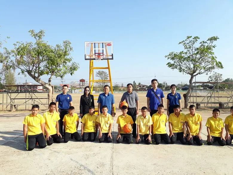 โครงการ “Mono Basketball Dream ปลุกฝันยัด...
